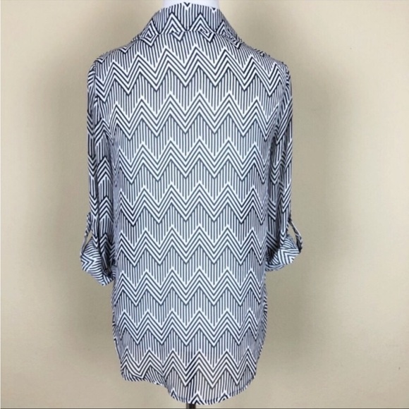 About a Girl Gray and White Chevron Semi Sheer Button Blouse - Size XS - Picture 3 of 6